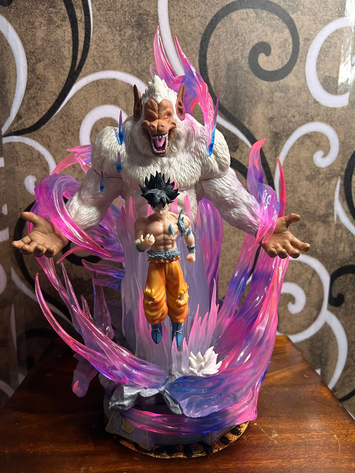 Dragon Ball Super – Ultra Instinct Goku x Great Ape Power (Limited Edition Statue)