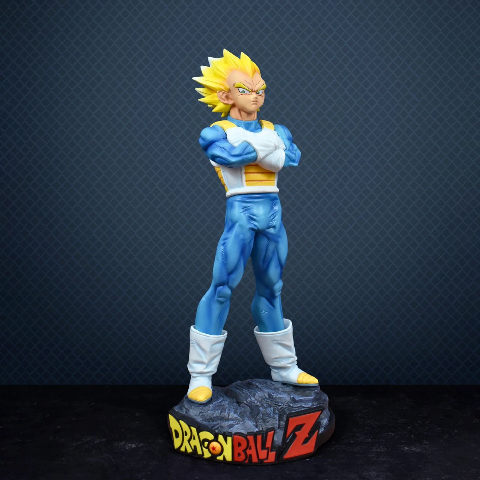 ✦ Prince of Saiyans – Vegeta Limited Edition Figure
