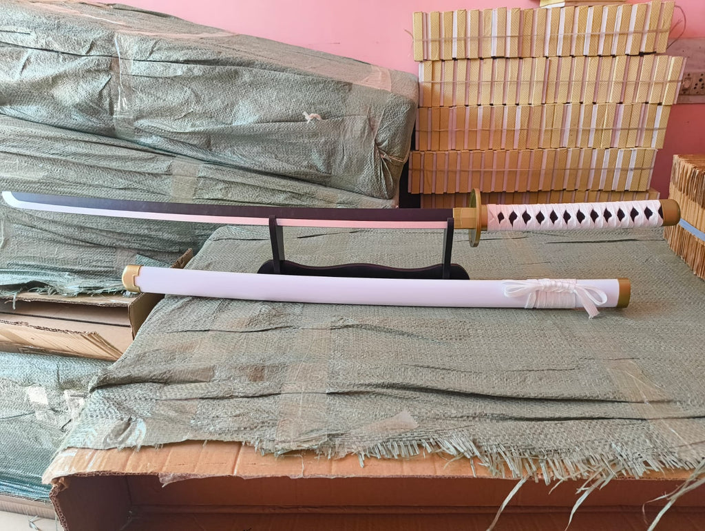 One Piece – Roronoa Zoro Wado Ichimonji Katana (Wooden Replica – 104 cm)