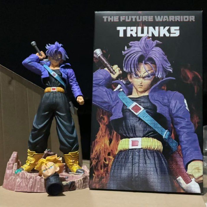 ✦ The Future Warrior – Trunks Limited Edition Figure